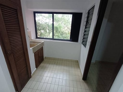 Apartamento de 3 alcobas en arriendo en Vizcaya, Medellín, 154 m² · foto 16 de 20