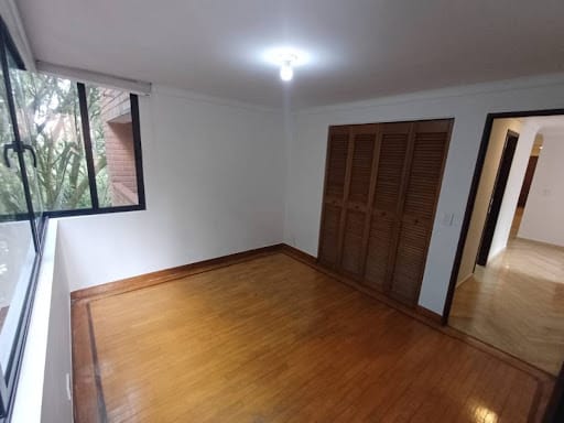 Apartamento de 3 alcobas en arriendo en Vizcaya, Medellín, 154 m² · foto 17 de 20