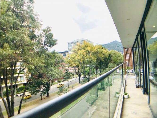 Apartamento de 2 alcobas en venta en Chico Norte, Bogotá, 105 m² · foto 11 de 23