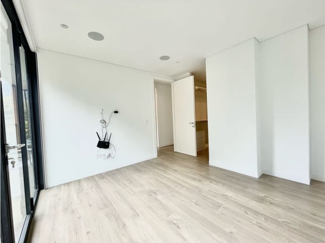 Apartamento de 2 alcobas en venta en Chico Norte, Bogotá, 105 m² · foto 13 de 23