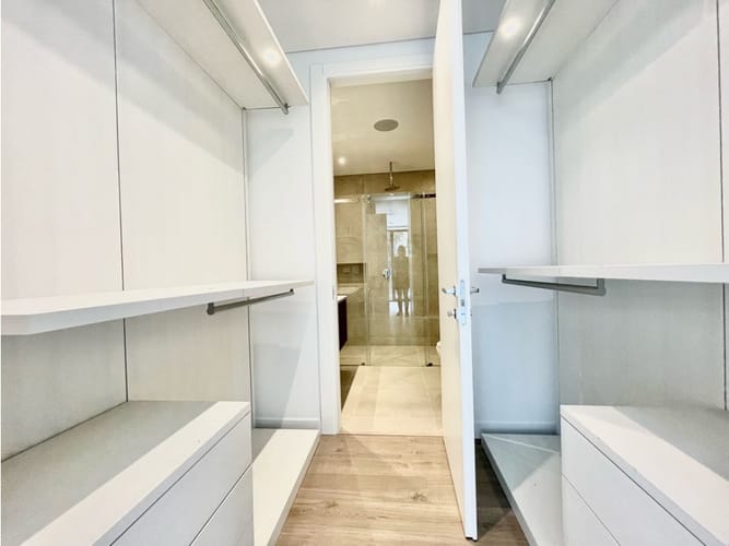 Apartamento de 2 alcobas en venta en Chico Norte, Bogotá, 105 m² · foto 14 de 23