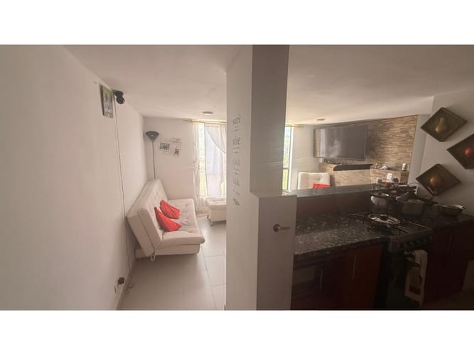 Apartamento de 3 alcobas en venta en Hato Viejo, Bello, 58 m² · foto 2 de 11