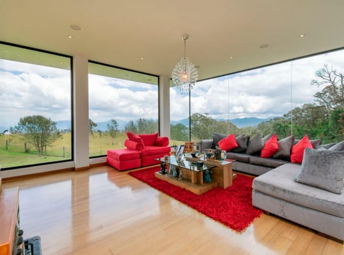 Casa de 4 alcobas en venta en Yerbabuena, Sopó, 550 m² · foto 2 de 18