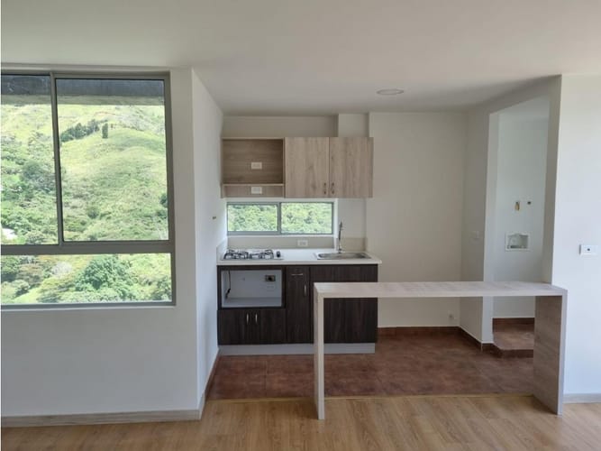 Apartamento de 3 alcobas en venta en Machado, Copacabana, 66 m² · foto 2 de 19
