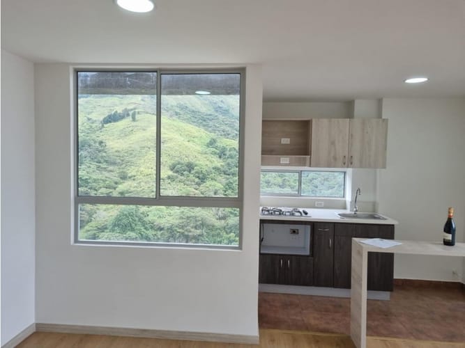 Apartamento de 3 alcobas en venta en Machado, Copacabana, 66 m² · foto 4 de 19