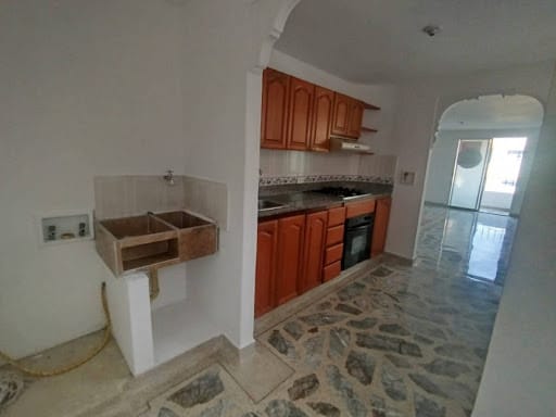 Apartamento de 4 alcobas en arriendo en El Portal, Itagüí, 110 m² · foto 3 de 22