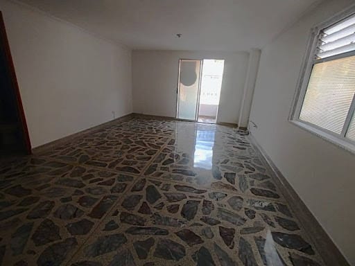 Apartamento de 4 alcobas en arriendo en El Portal, Itagüí, 110 m² · foto 7 de 22
