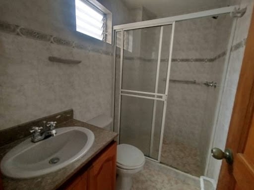Apartamento de 4 alcobas en arriendo en El Portal, Itagüí, 110 m² · foto 9 de 22