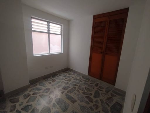 Apartamento de 4 alcobas en arriendo en El Portal, Itagüí, 110 m² · foto 10 de 22