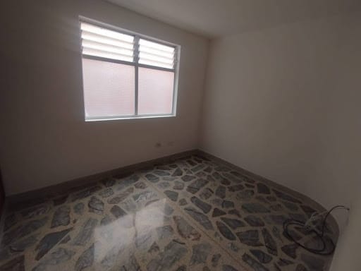 Apartamento de 4 alcobas en arriendo en El Portal, Itagüí, 110 m² · foto 12 de 22
