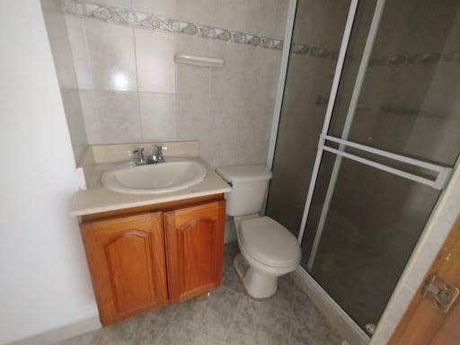 Apartamento de 4 alcobas en arriendo en El Portal, Itagüí, 110 m² · foto 13 de 22