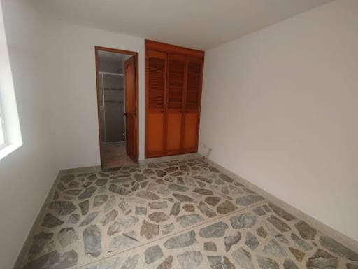 Apartamento de 4 alcobas en arriendo en El Portal, Itagüí, 110 m² · foto 16 de 22