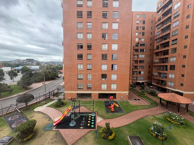 Apartamento en venta en Lagos De Cordoba, Bogotá · foto 20 de 24