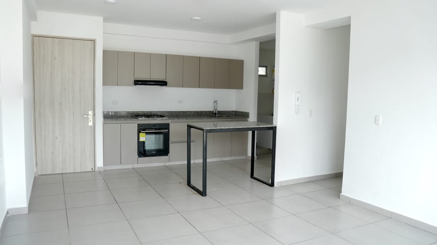 Apartamento de 3 alcobas en venta en Cd. Simon Bolivar Et. Ii, Ibagué, 96 m² · foto 2 de 7