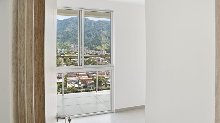 Apartamento de 3 alcobas en venta en Cd. Simon Bolivar Et. Ii, Ibagué, 96 m² · foto 4 de 7