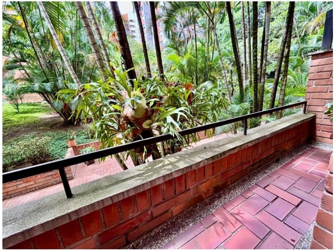 Apartamento de 3 alcobas en venta en Los Balsos, Medellín, 200 m² · foto 6 de 12