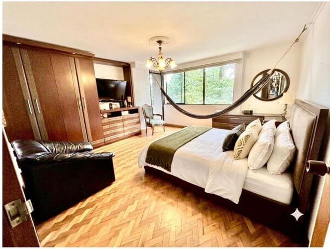 Apartamento de 3 alcobas en venta en Los Balsos, Medellín, 200 m² · foto 9 de 12