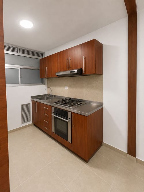 Apartamento de 3 alcobas en venta en Cedritos, Bogotá, 90 m² · foto 3 de 14