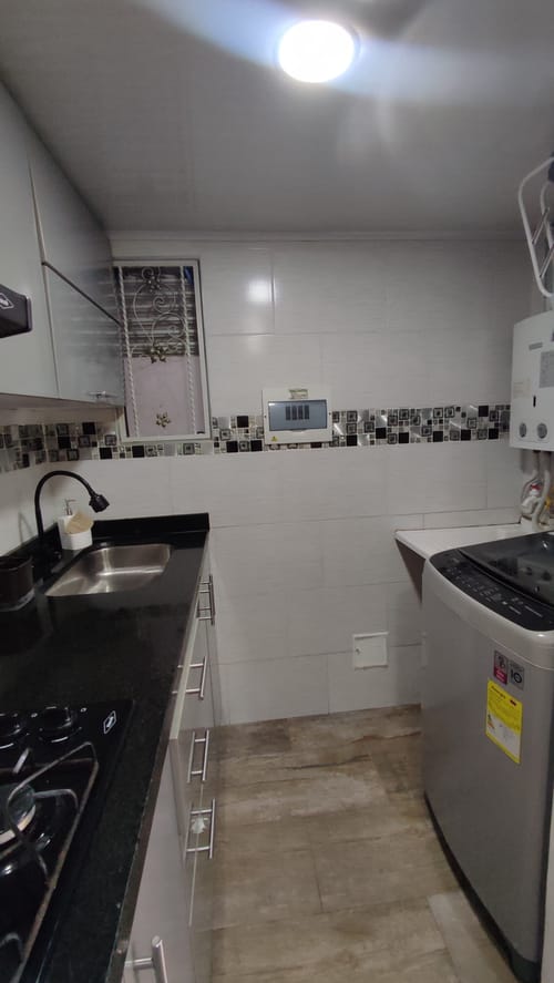 Apartamento de 2 alcobas en venta en Isla Del Sol, Bogotá, 41 m² · foto 3 de 9