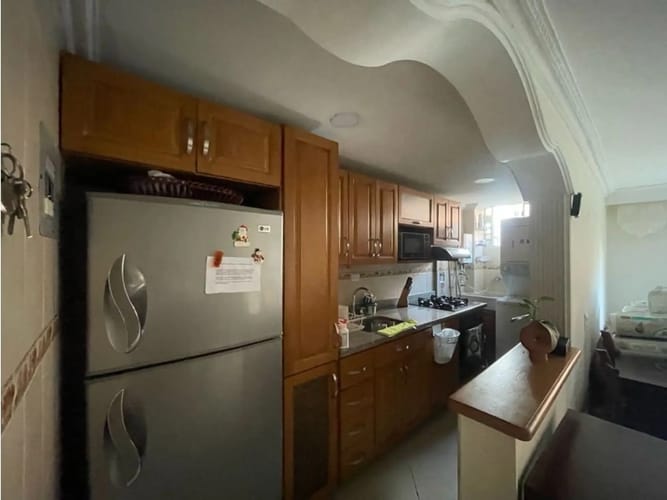 Apartamento de 3 alcobas en venta en Los Colores, Medellín, 67 m² · foto 13 de 24
