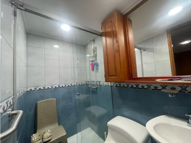 Apartamento de 3 alcobas en venta en Los Colores, Medellín, 67 m² · foto 18 de 24