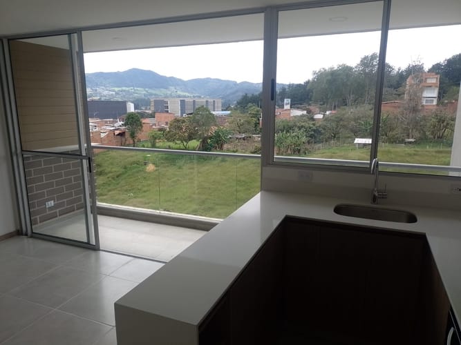 Apartamento de 3 alcobas en venta en La Milagrosa, La Ceja, 64 m² · foto 3 de 24