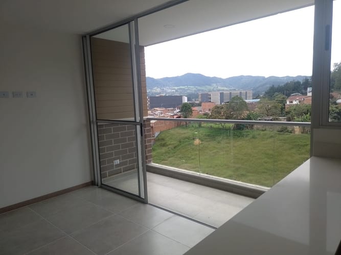 Apartamento de 3 alcobas en venta en La Milagrosa, La Ceja, 64 m² · foto 4 de 24