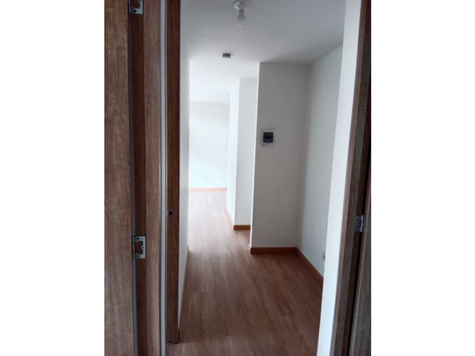 Apartamento de 3 alcobas en venta en Cerezos, Mosquera, 59 m² · foto 6 de 11