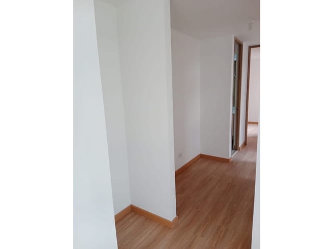 Apartamento de 3 alcobas en venta en Cerezos, Mosquera, 59 m² · foto 10 de 11