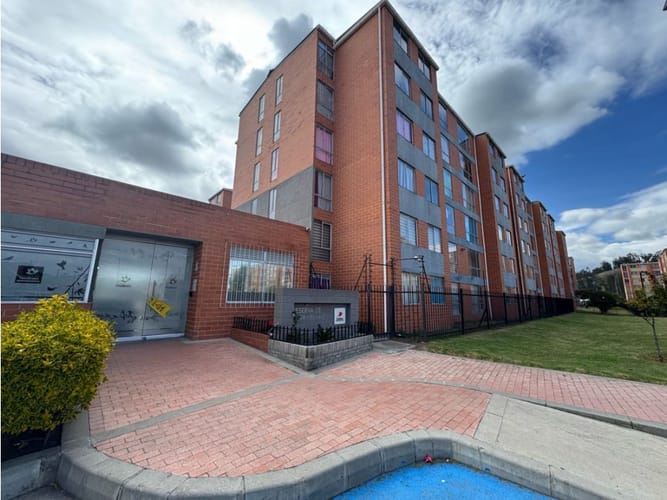 Apartamento de 3 alcobas en venta en Villa Italia, Soacha, 51 m² · foto 18 de 18