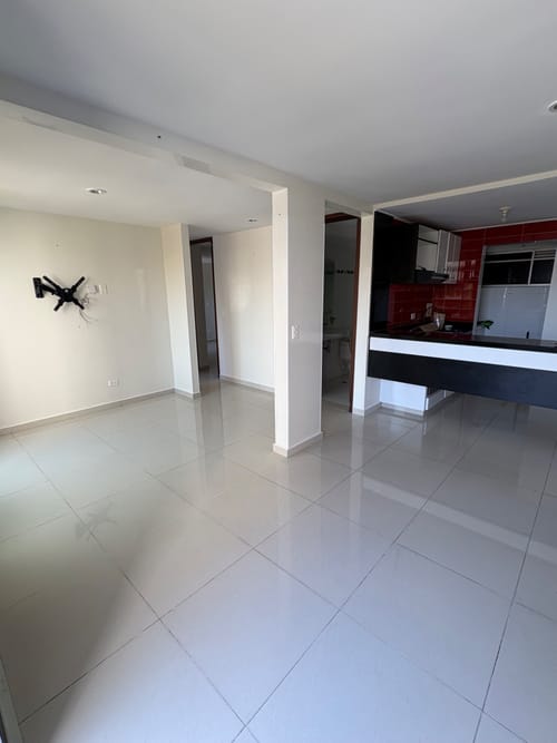 Apartamento de 2 alcobas en arriendo en Anillo Vial, Floridablanca, 64 m² · foto 3 de 8