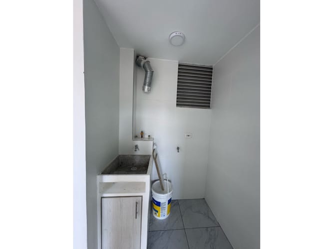 Apartaestudio en venta en Fontibon, Bogotá, 32 m² · foto 3 de 15