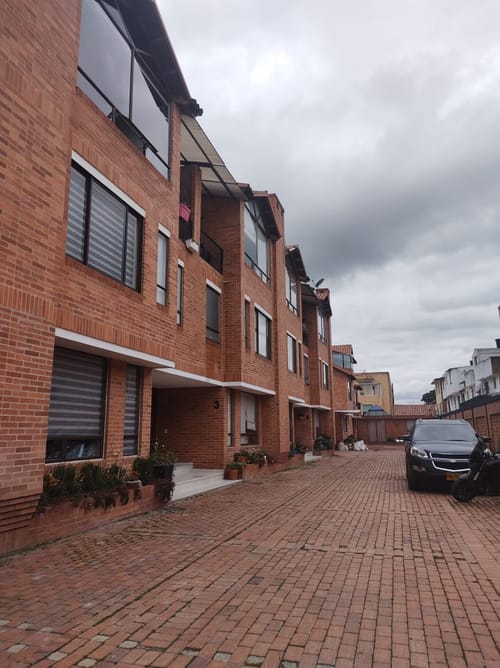 Casa de 4 alcobas en venta en Delicias Norte, Chía, 230 m² · foto 3 de 24