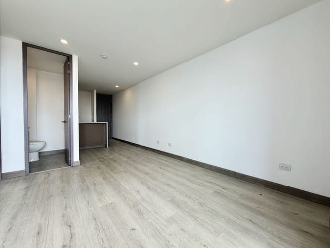Apartaestudio en venta en Cundinamarca, Bogotá, 43 m² · foto 2 de 18