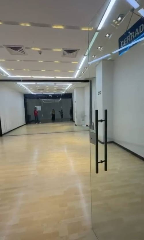 Local en venta en El Poblado, Medellín, 38 m² · foto 6 de 15