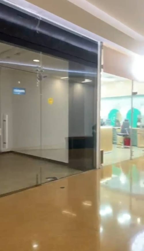 Local en venta en El Poblado, Medellín, 38 m² · foto 9 de 15