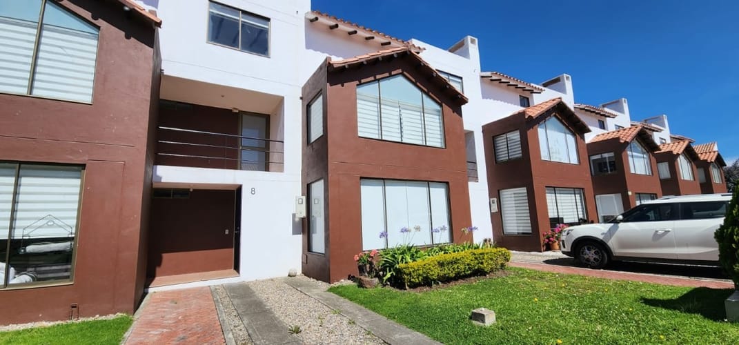 Casa de 3 alcobas en arriendo en El Abra, Cota, 180 m² · foto 16 de 24