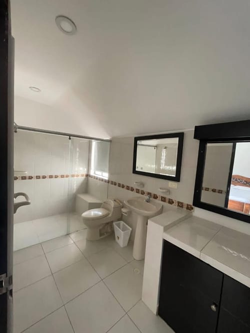 Casa de 7 alcobas en venta en Girardot, Girardot, 400 m² · foto 4 de 17