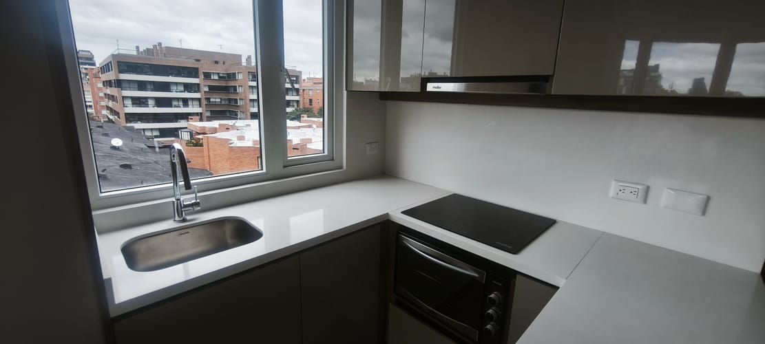Apartamento de 2 alcobas en venta en Chicó Alto, Bogotá, 71 m² · foto 3 de 21