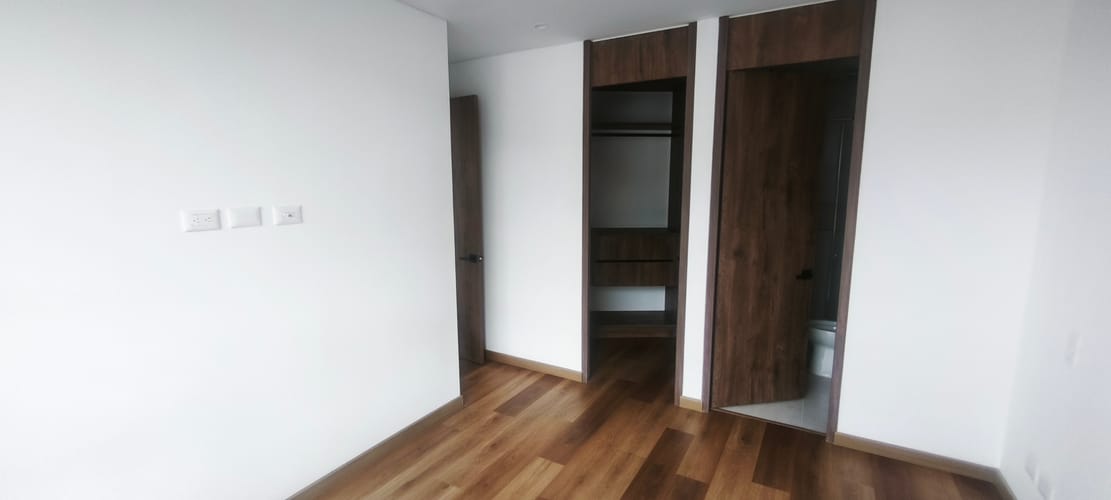 Apartamento de 2 alcobas en venta en Chicó Alto, Bogotá, 71 m² · foto 12 de 21
