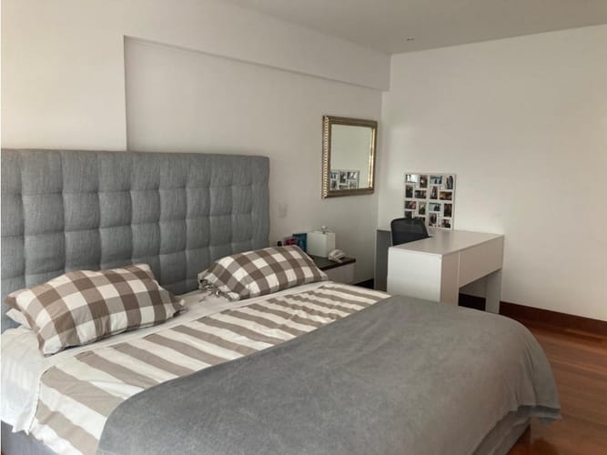 Apartamento de 3 alcobas en venta en Chico Norte, Bogotá, 176 m² · foto 10 de 24