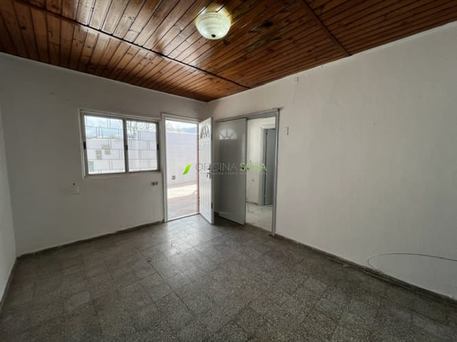 ADOLFO VAILLANT ESQ. AMEGHINO - CON PATIO Y PARRILLERO TECHADO · Foto 4