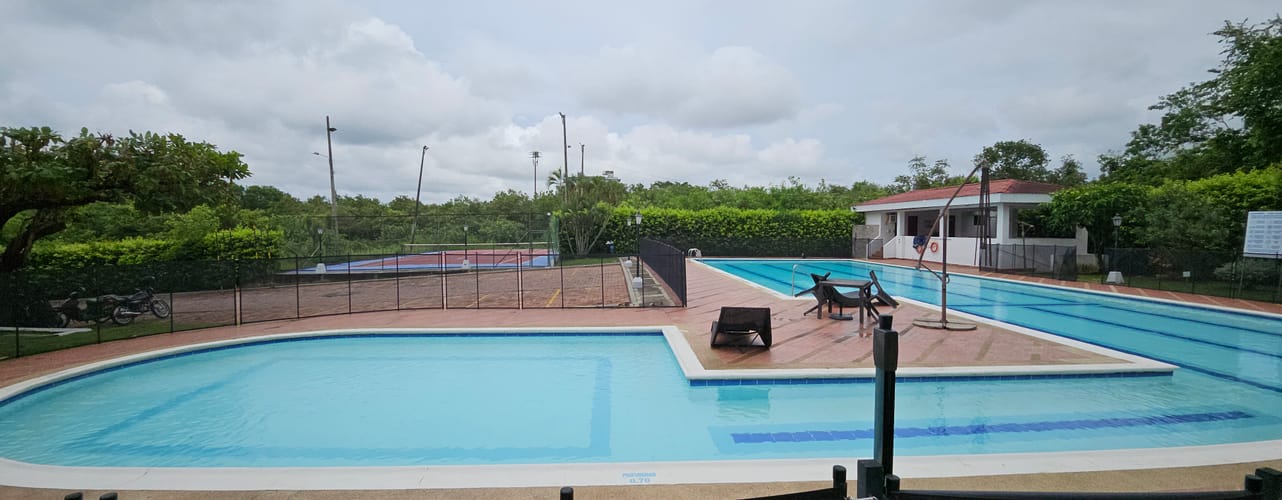 Apartamento de 3 alcobas en venta en Girardot, Girardot, 120 m² · foto 2 de 23