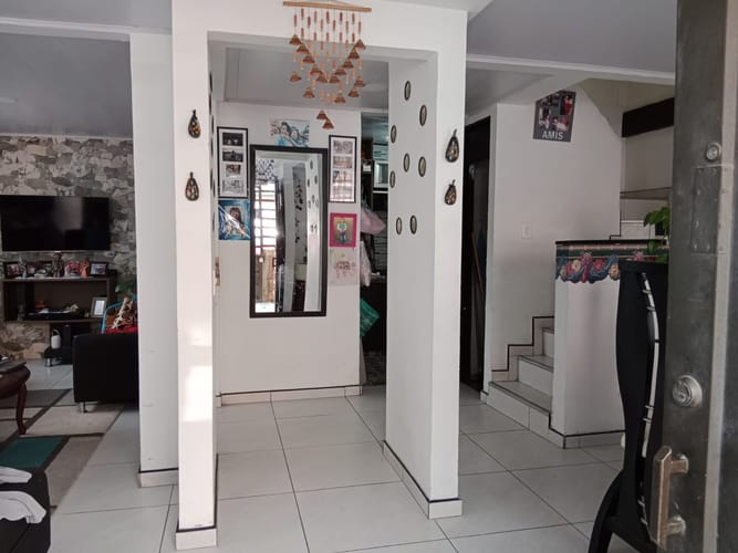 Casa de 6 alcobas en venta en San Mateo, Soacha, 144 m² · foto 2 de 18