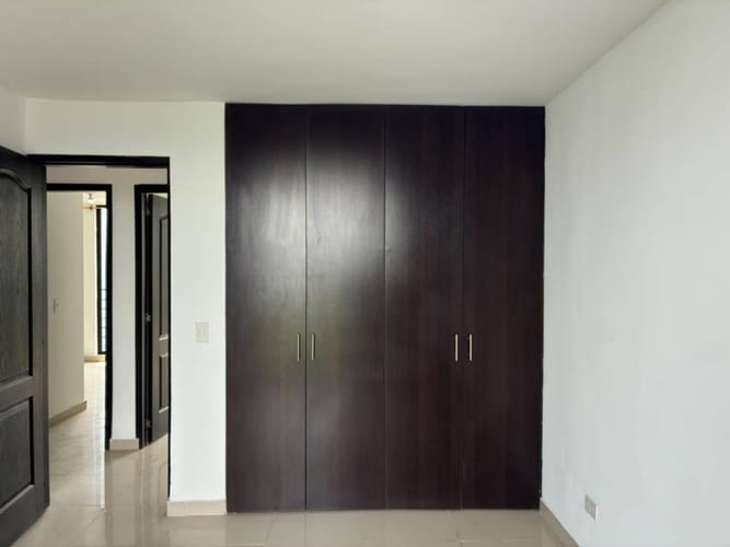 Apartamento de 3 alcobas en venta en Picaleña Y Mirolindo, Ibagué, 80 m² · foto 11 de 20