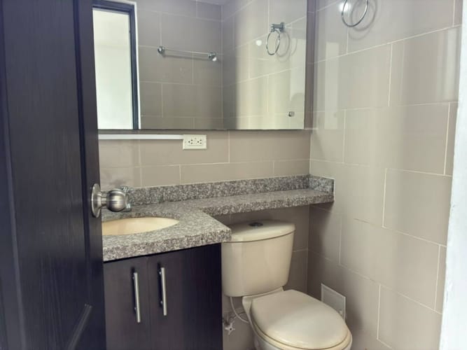 Apartamento de 3 alcobas en venta en Picaleña Y Mirolindo, Ibagué, 80 m² · foto 13 de 20