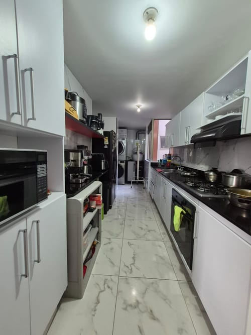Apartamento de 4 alcobas en venta en Cedritos, Bogotá, 127 m² · foto 11 de 23