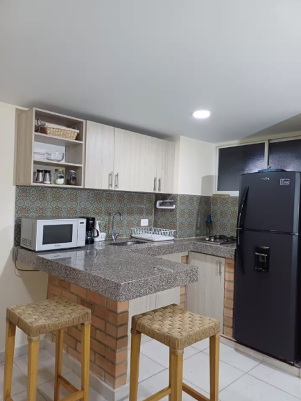 Apartaestudio en venta en Cristales, Cali, 43 m² · foto 2 de 5