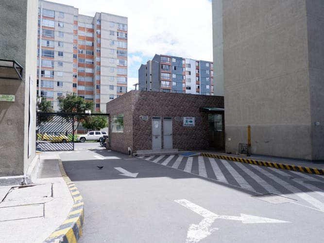 Apartamento de 3 alcobas en venta en Primavera Occidental - Puente Aranda, Bogotá, 48 m² · foto 1 de 21