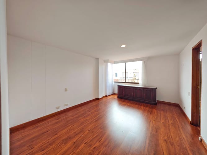 Apartamento de 3 alcobas en venta en Colina Campestre, Bogotá, 103 m² · foto 9 de 20